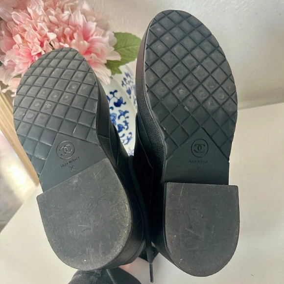 Chanel pearl combat boots - Picture 7 of 12